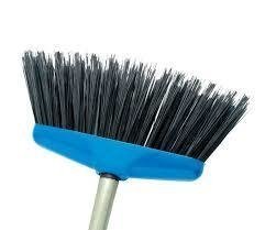 VASSOURA PIAÇANYL BASE PLASTICA C/CABO